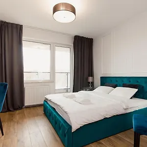 https://warsaw-to-be-glamour-apartment.warsawhotelspoland.com